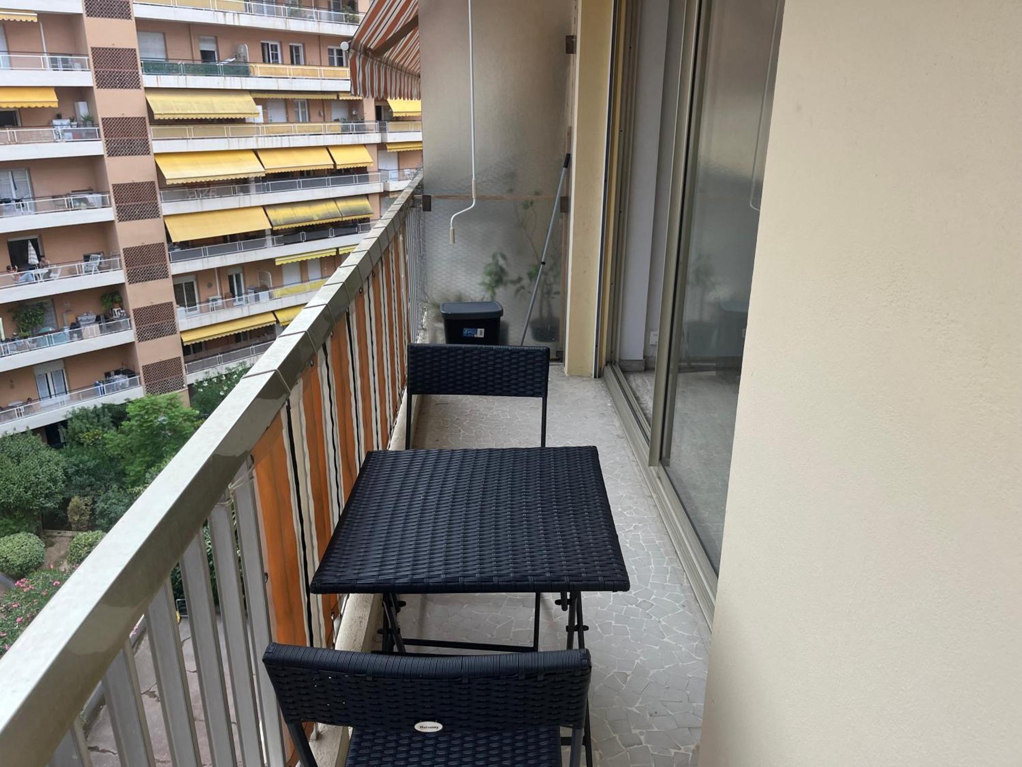 Le Borrigo Pick Up Airport Apartment Menton Exterior foto